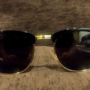 Unisex Sunglasses, Brand New in original packing